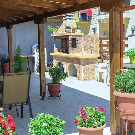 Elia Beach Modern
