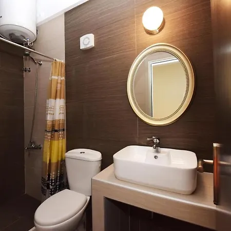 Elia Beach Modern Appartement Flogita